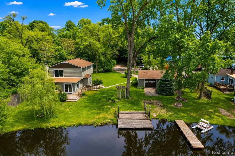 11388 Sunset Boulevard Putnam Township, MI 48169