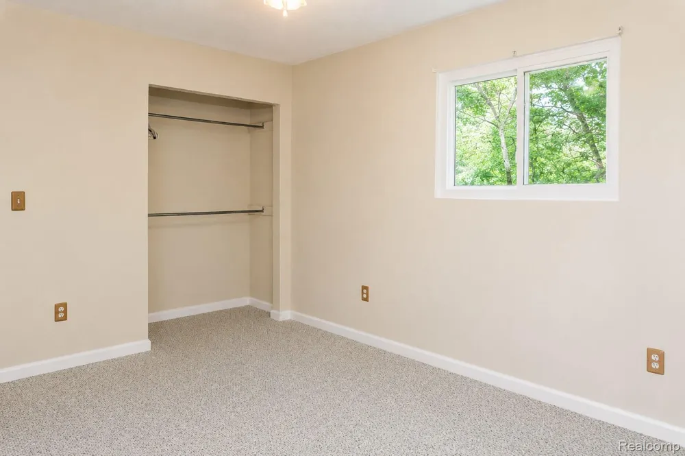 11388 Sunset Boulevard Putnam Township, MI 48169