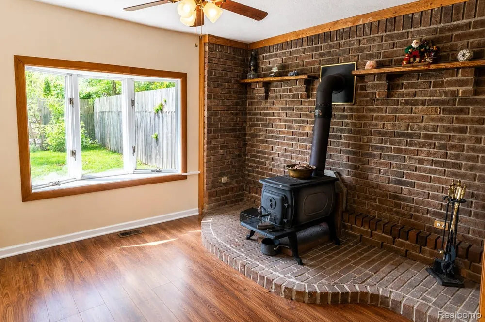 11388 Sunset Boulevard Putnam Township, MI 48169