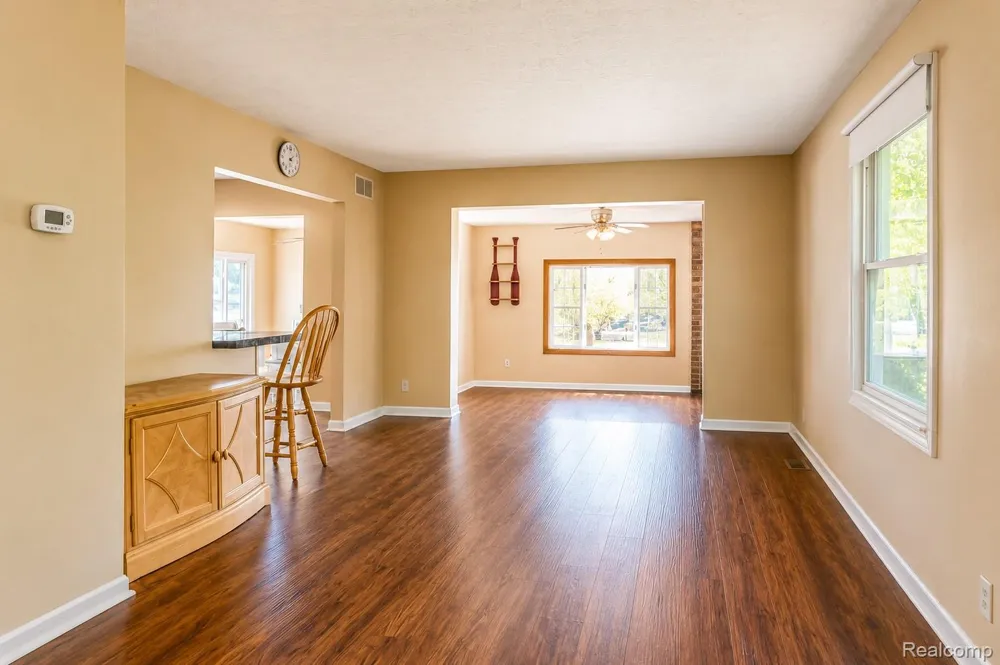 11388 Sunset Boulevard Putnam Township, MI 48169