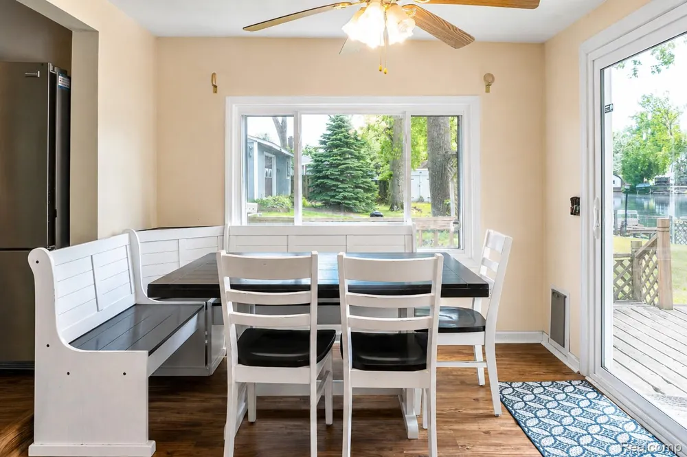 11388 Sunset Boulevard Putnam Township, MI 48169