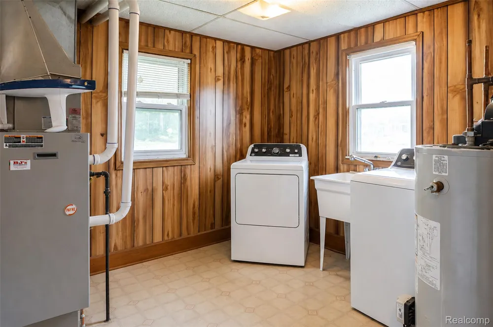 11388 Sunset Boulevard Putnam Township, MI 48169
