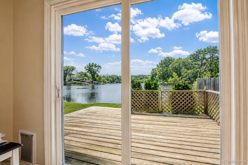 11388 Sunset Boulevard Putnam Township, MI 48169