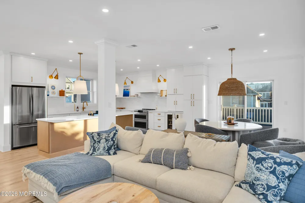 29 4th Avenue Lavallette, NJ 08735