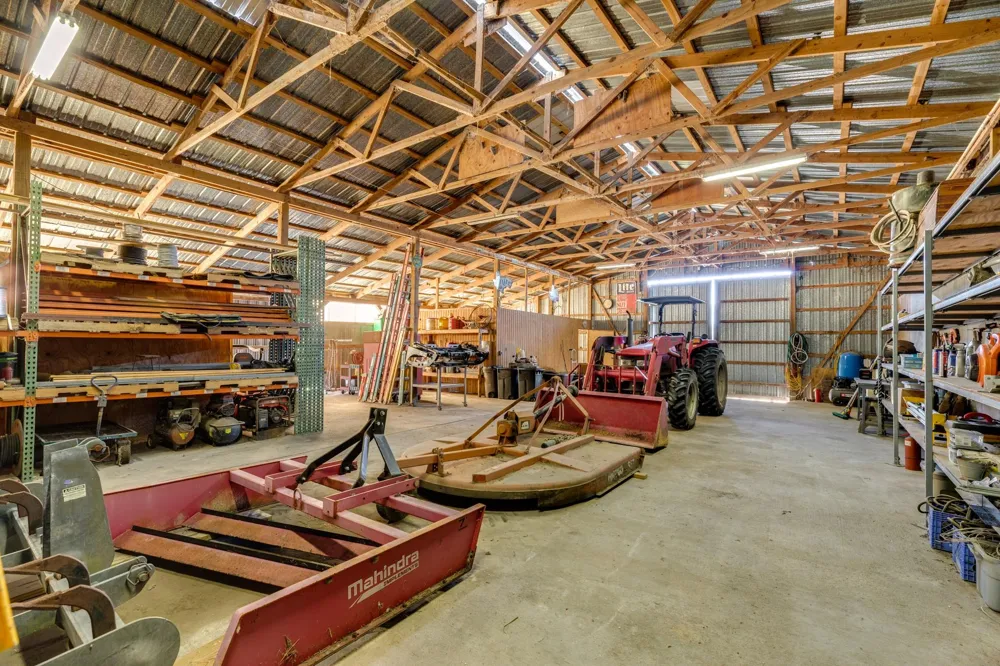 27427 Highway 36 Damon, TX 77430