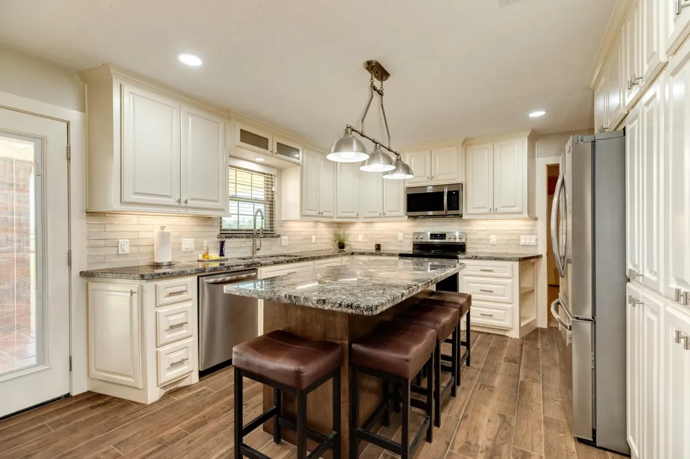27427 Highway 36 Damon, TX 77430
