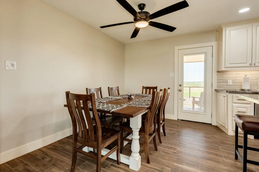 27427 Highway 36 Damon, TX 77430