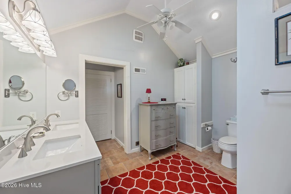 1339 Bayview Road Bath, NC 27808