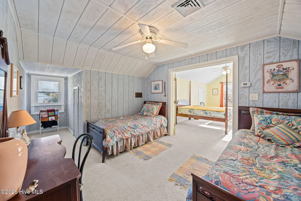 1339 Bayview Road Bath, NC 27808