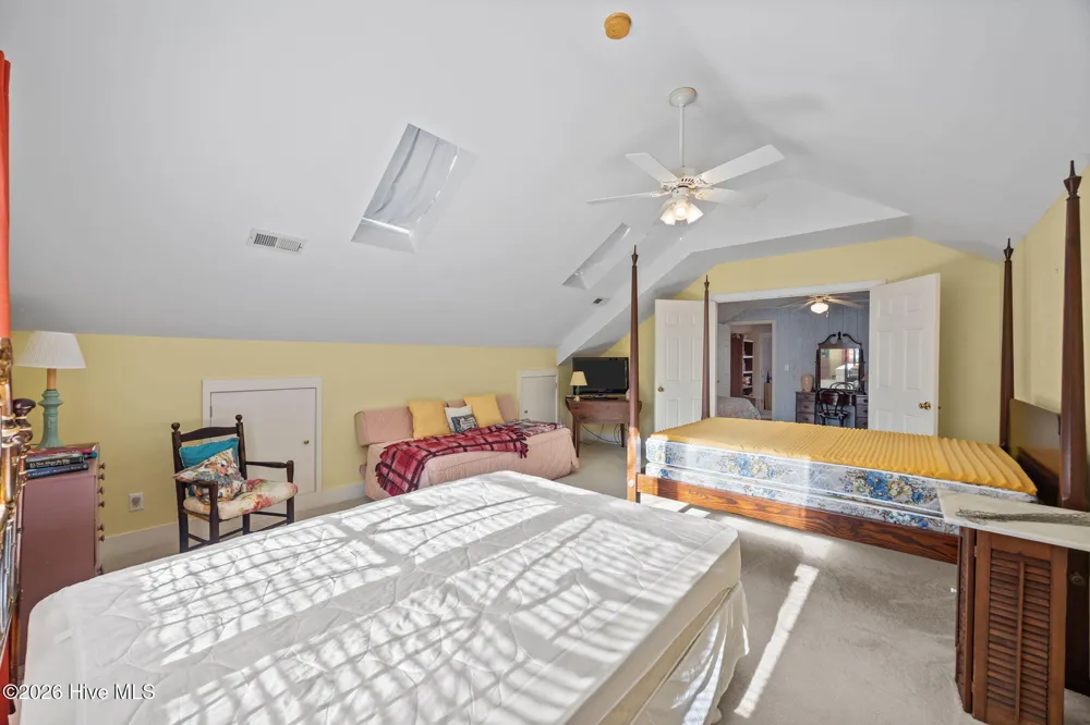 1339 Bayview Road Bath, NC 27808