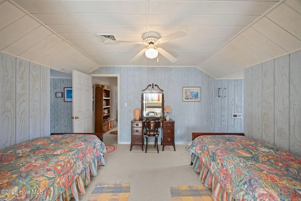 1339 Bayview Road Bath, NC 27808