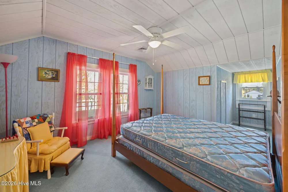 1339 Bayview Road Bath, NC 27808
