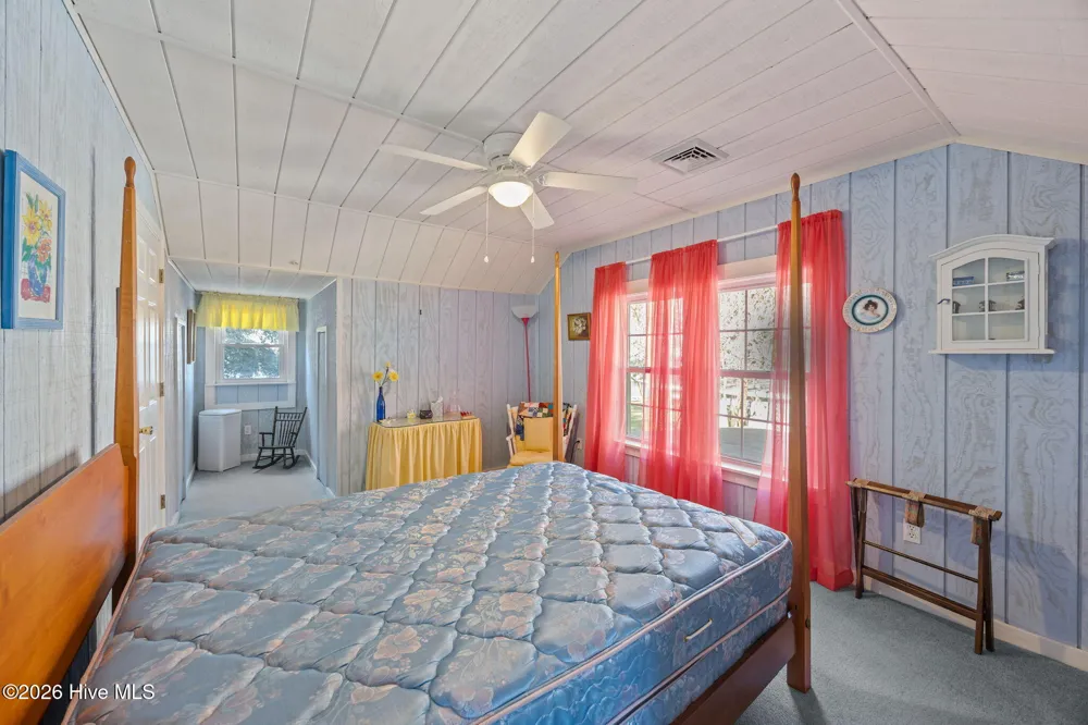 1339 Bayview Road Bath, NC 27808