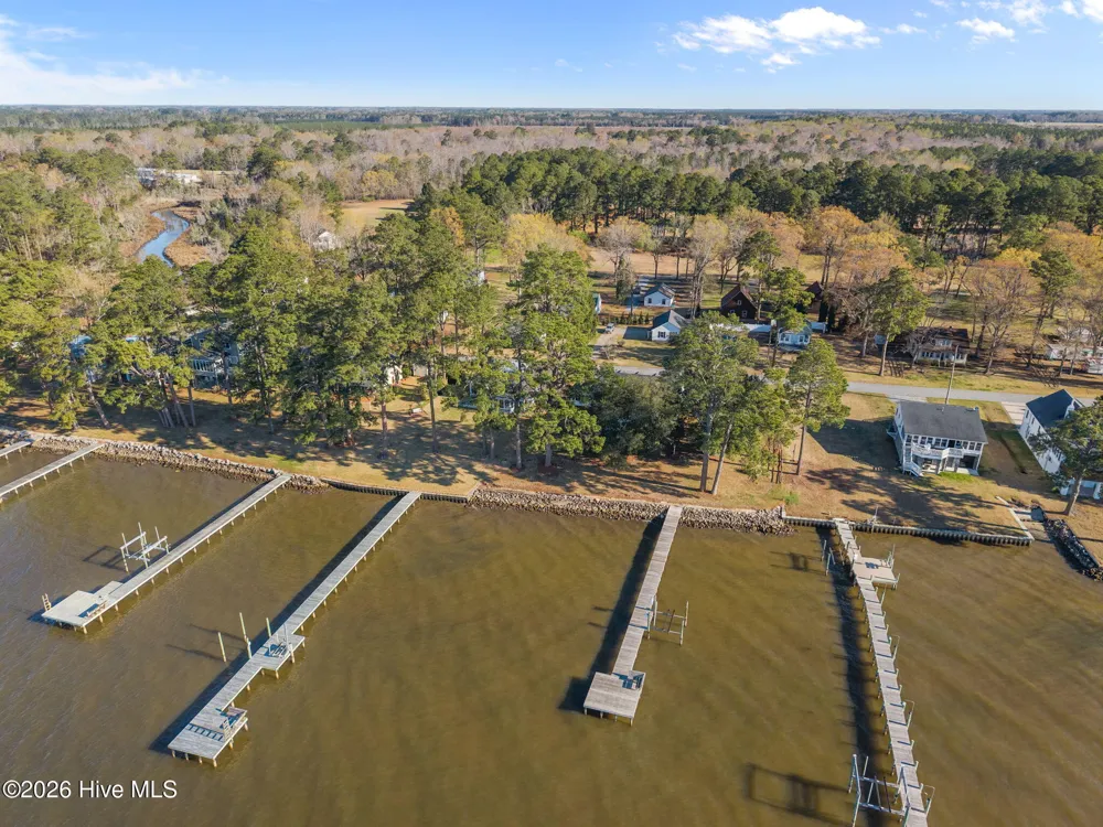 1339 Bayview Road Bath, NC 27808