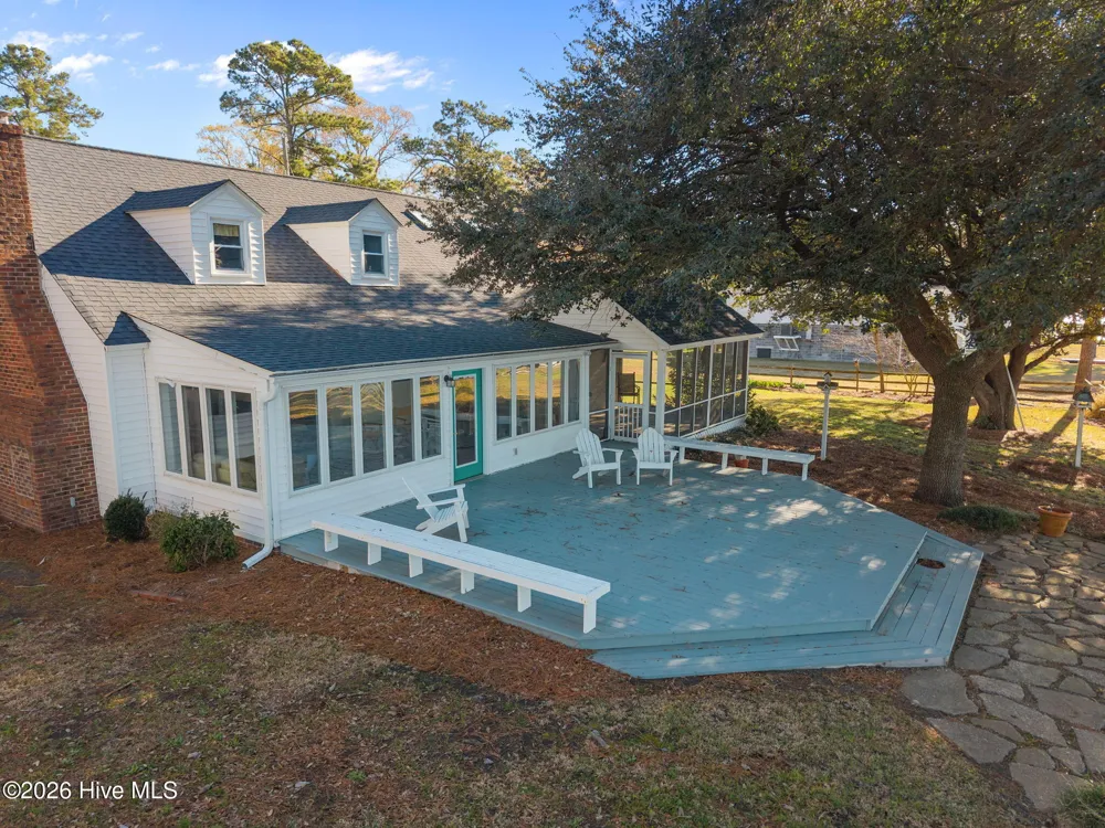 1339 Bayview Road Bath, NC 27808