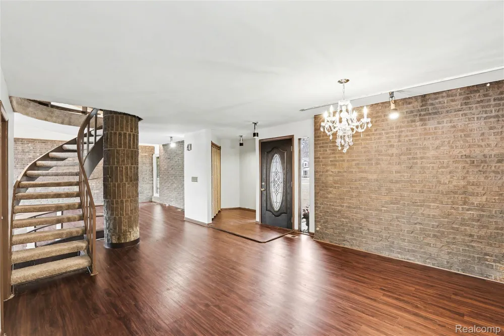 13490 Lakebrook Drive Tyrone Township, MI 48430