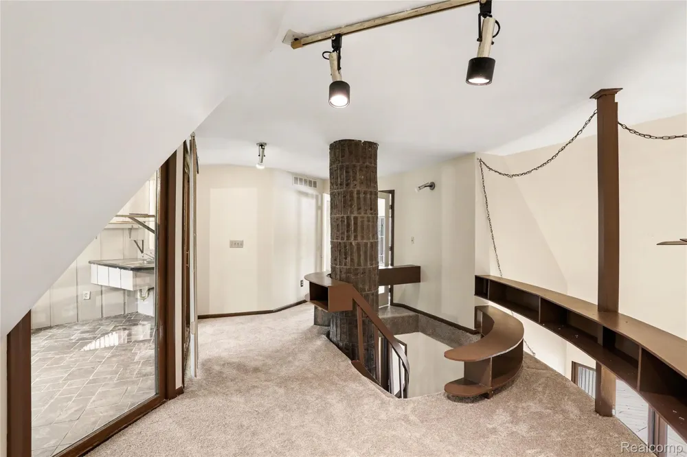 13490 Lakebrook Drive Tyrone Township, MI 48430