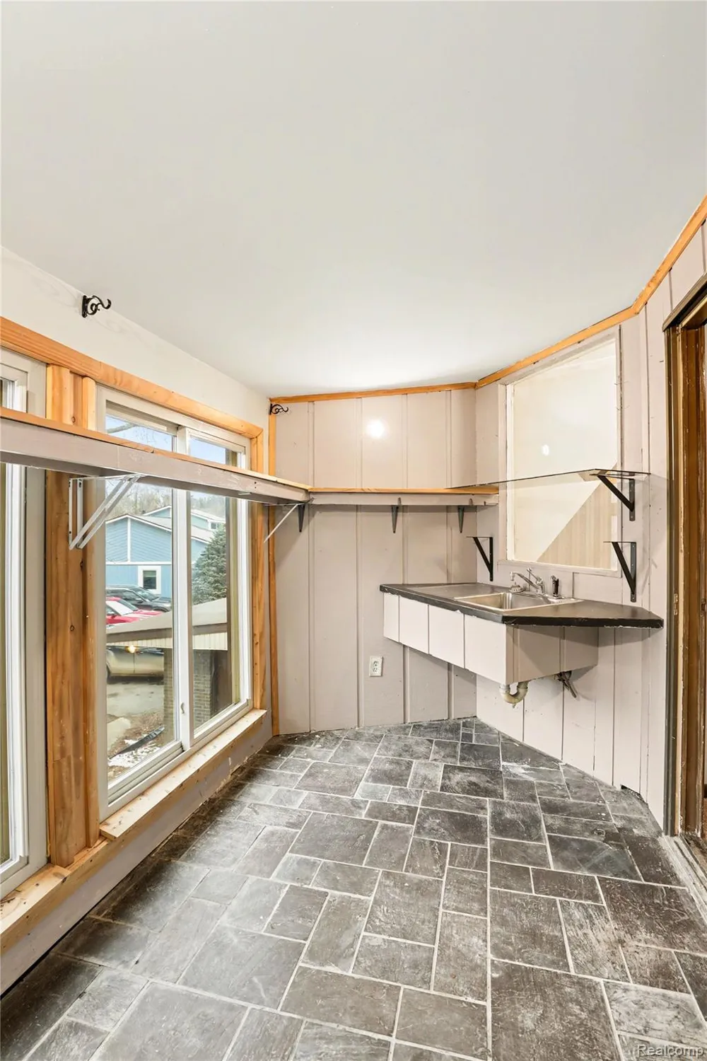 13490 Lakebrook Drive Tyrone Township, MI 48430