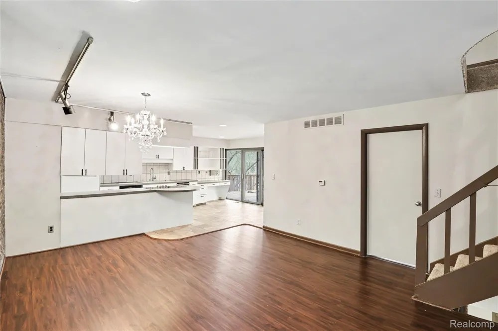 13490 Lakebrook Drive Tyrone Township, MI 48430