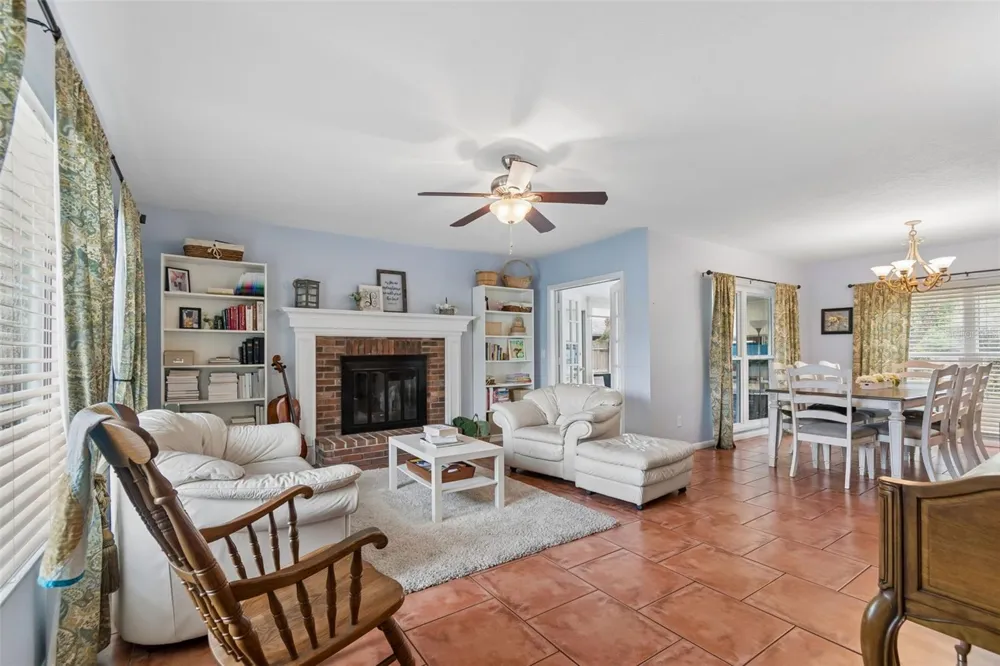 6815 MITCHELL CIRCLE Tampa, FL 33634