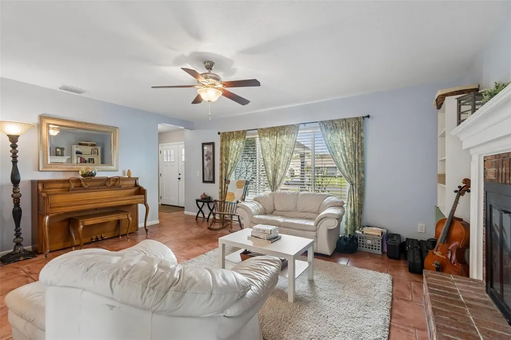 6815 MITCHELL CIRCLE Tampa, FL 33634