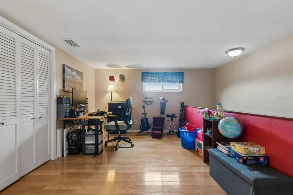 6815 MITCHELL CIRCLE Tampa, FL 33634