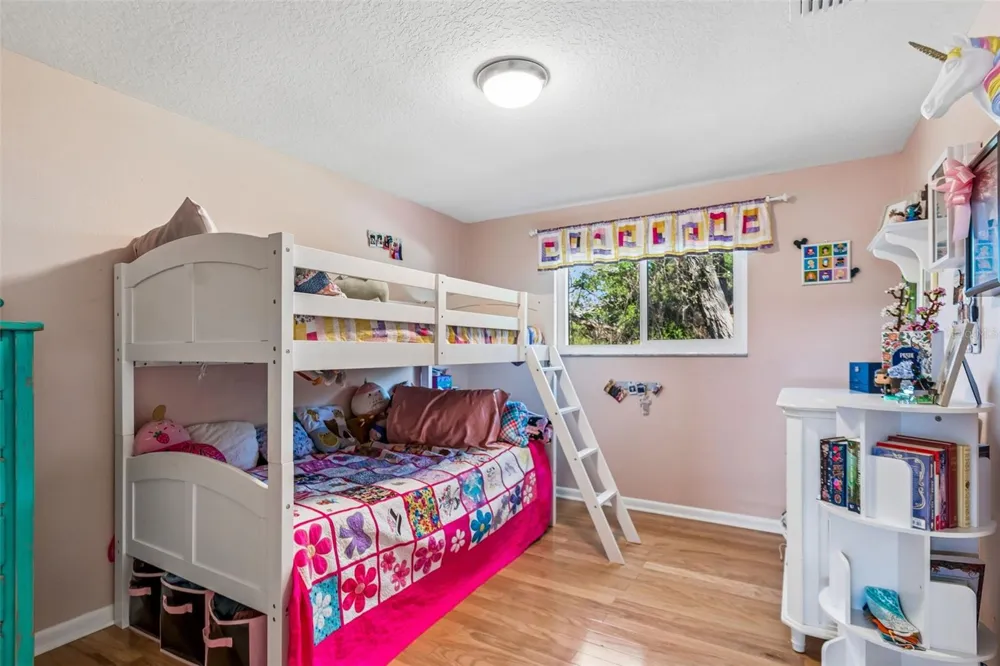 6815 MITCHELL CIRCLE Tampa, FL 33634