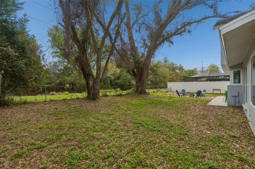 6815 MITCHELL CIRCLE Tampa, FL 33634