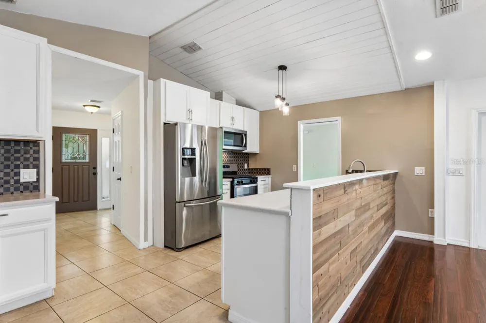 375 E LIBERTY STREET Hernando, FL 34442