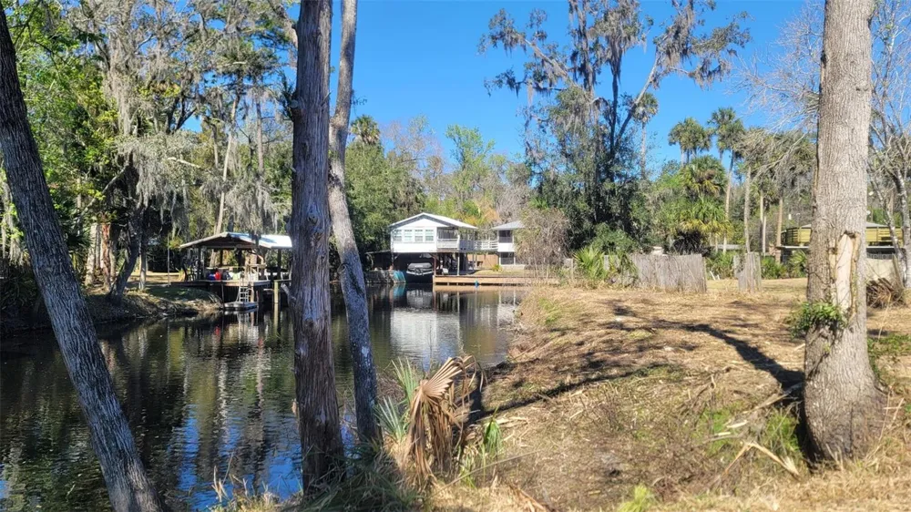 55813 SAM STREET Astor, FL 32102