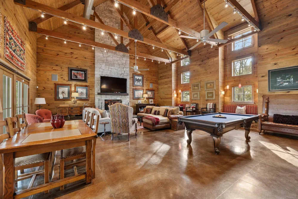 1585 Round Top Rd Round Top, TX 78954