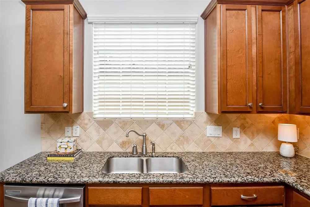 2614 Maxroy Street Houston, TX 77007