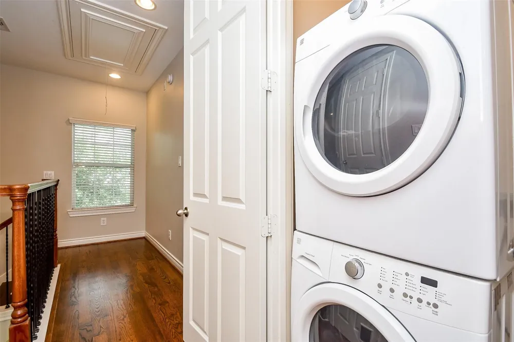 2614 Maxroy Street Houston, TX 77007