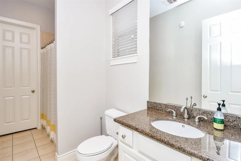 2614 Maxroy Street Houston, TX 77007