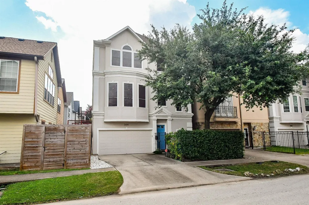 2614 Maxroy Street Houston, TX 77007