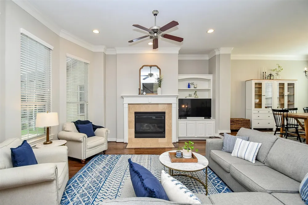 2614 Maxroy Street Houston, TX 77007