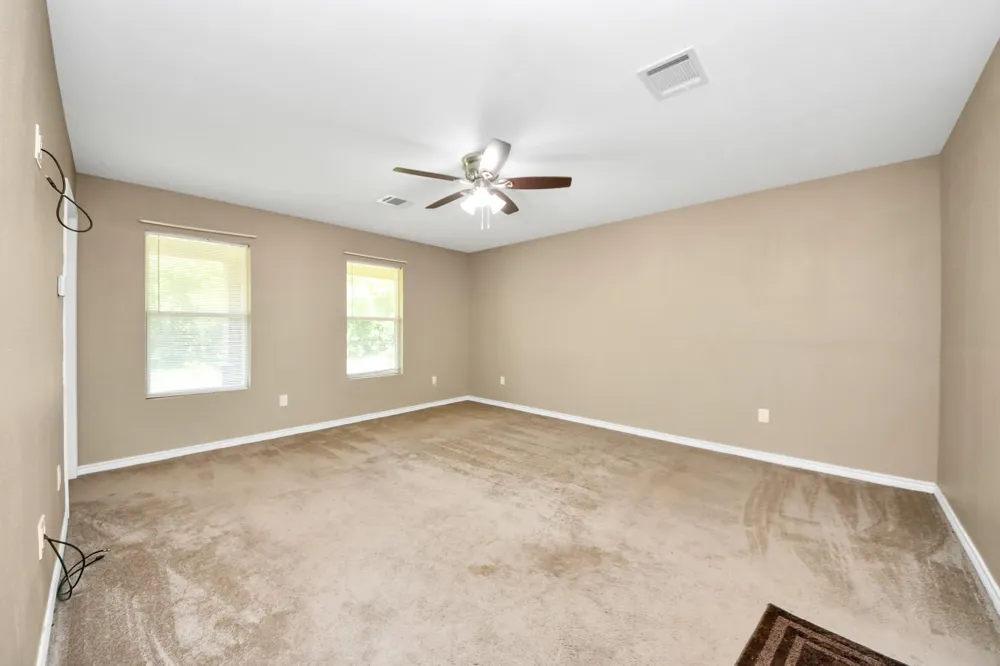 197 County Road 348 Cleveland, TX 77327