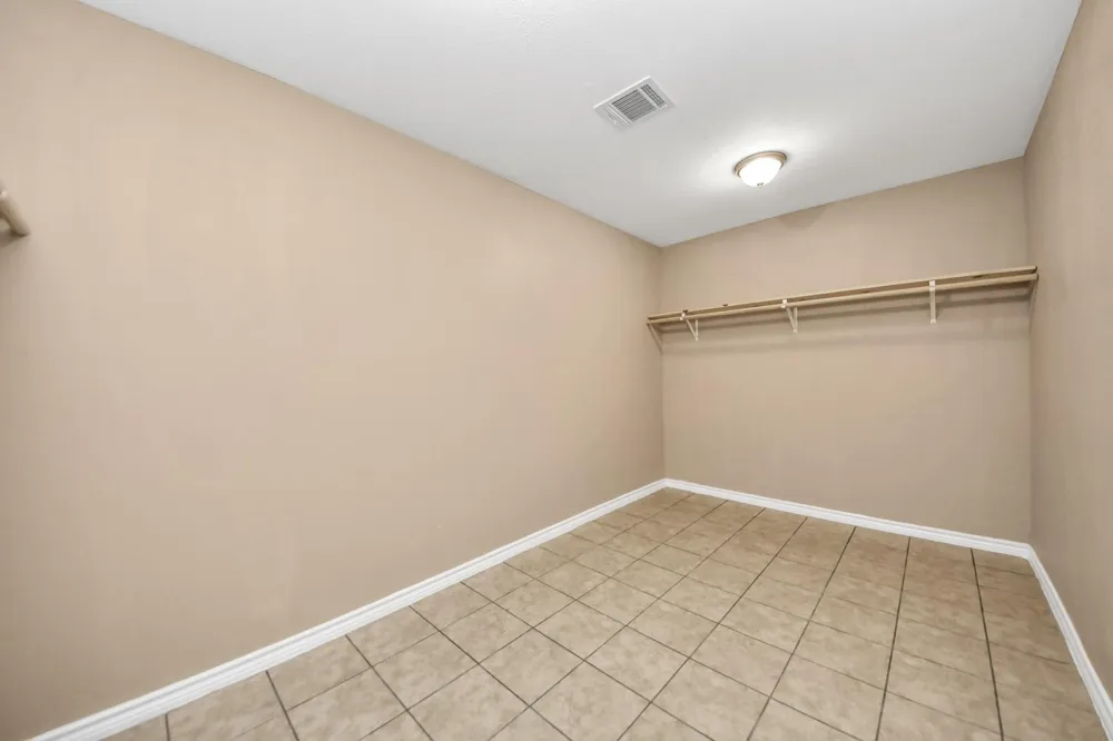 197 County Road 348 Cleveland, TX 77327