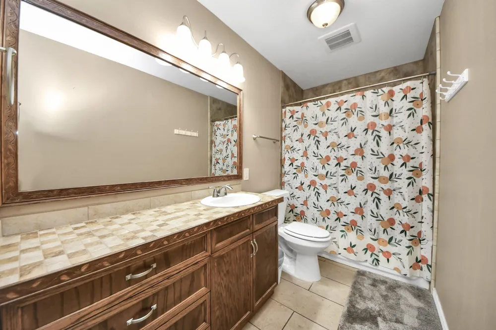 197 County Road 348 Cleveland, TX 77327