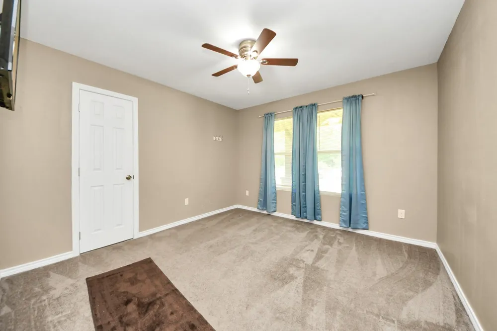 197 County Road 348 Cleveland, TX 77327