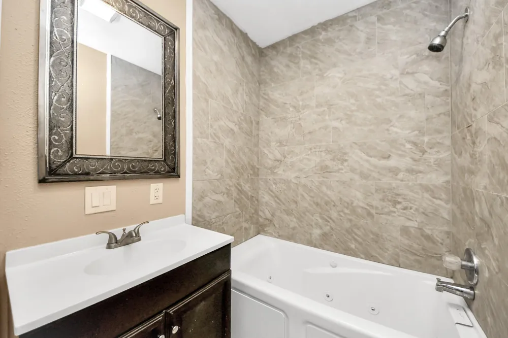 197 County Road 348 Cleveland, TX 77327