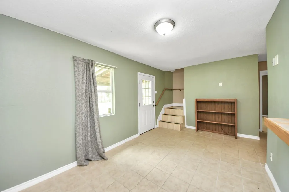 197 County Road 348 Cleveland, TX 77327