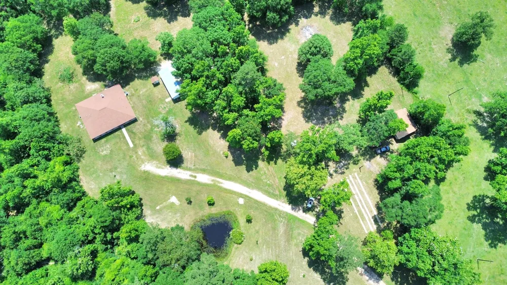 197 County Road 348 Cleveland, TX 77327