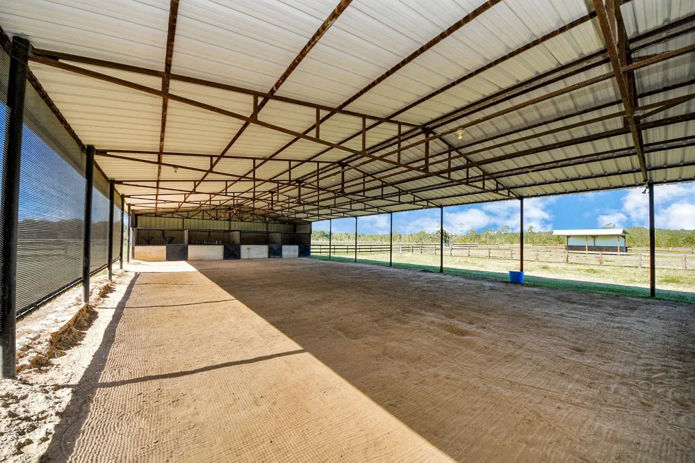16076 Highway 105 Cleveland, TX 77327