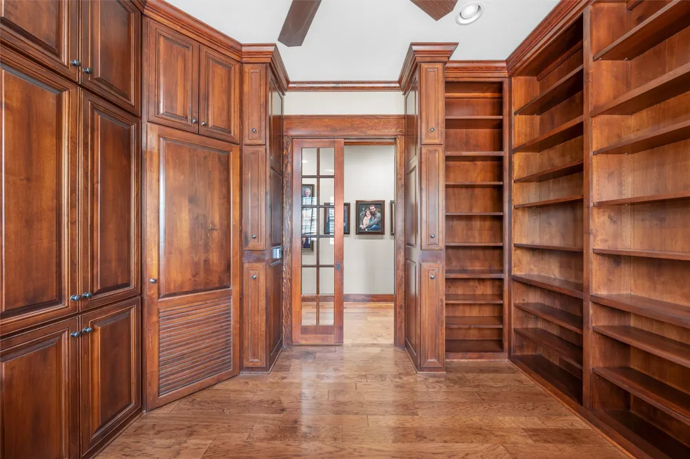 240 Lost Creek China Spring, TX 76633