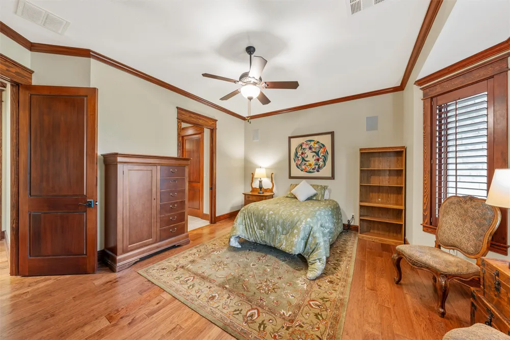 240 Lost Creek China Spring, TX 76633