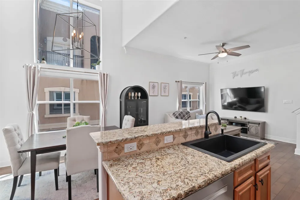 5609 Lindell Avenue #3 Dallas, TX 75206