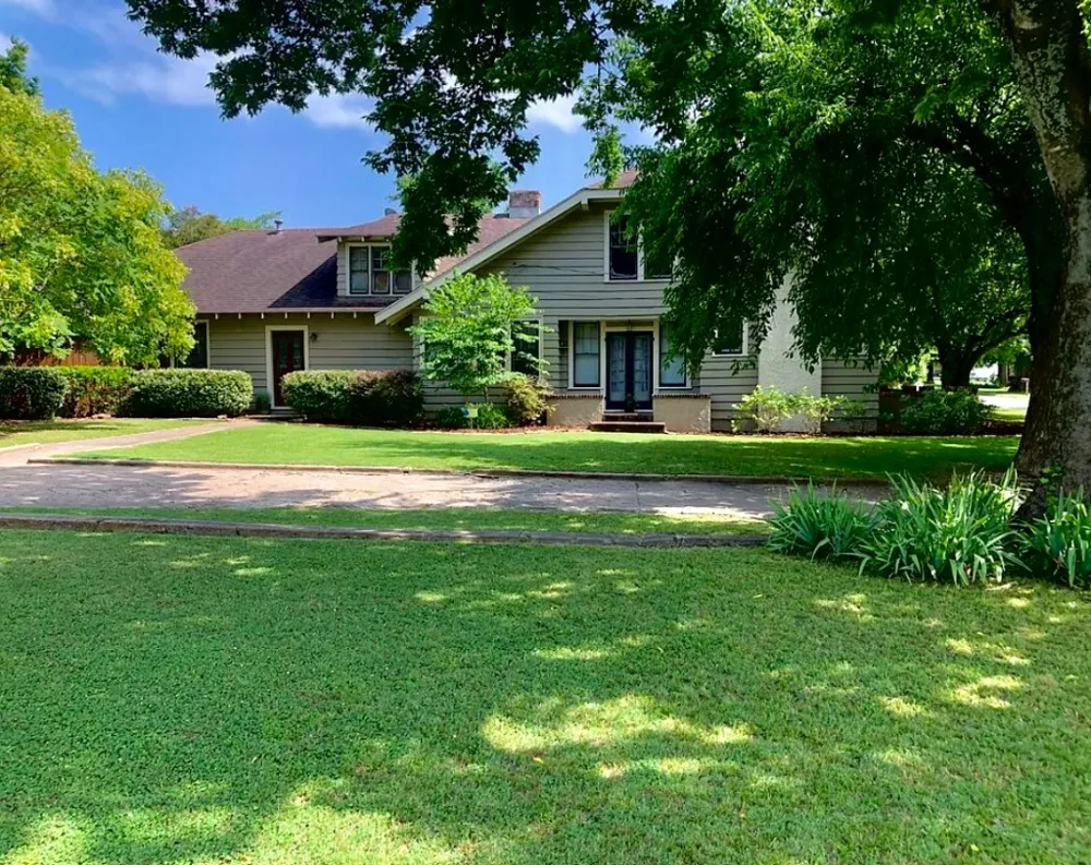 1001 S Locust Street Clarksville, TX 75426