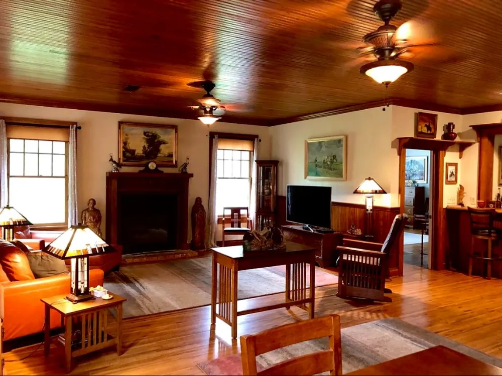 1001 S Locust Street Clarksville, TX 75426