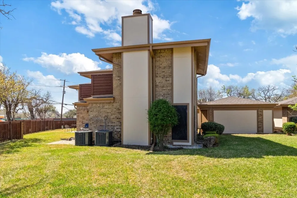 7 Dewberry Court Bedford, TX 76021